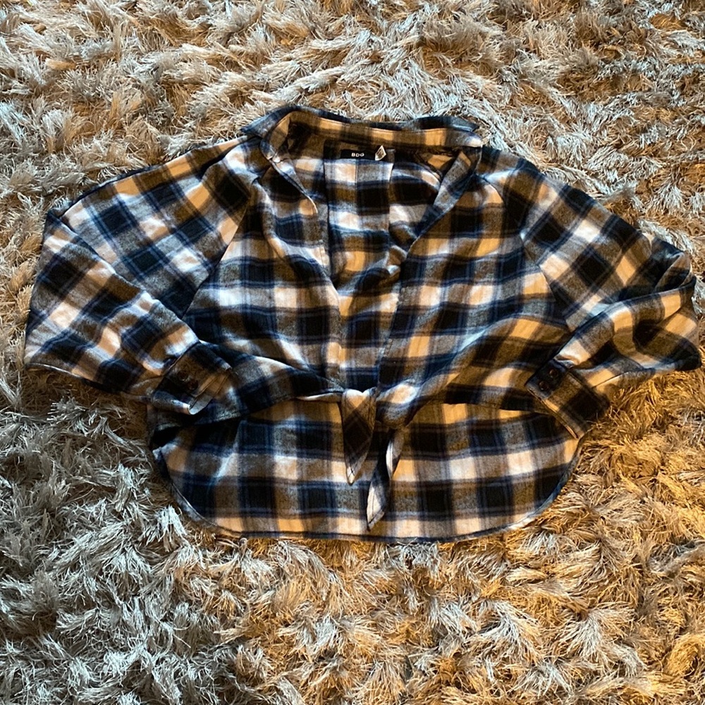 BDG open tie flannel.